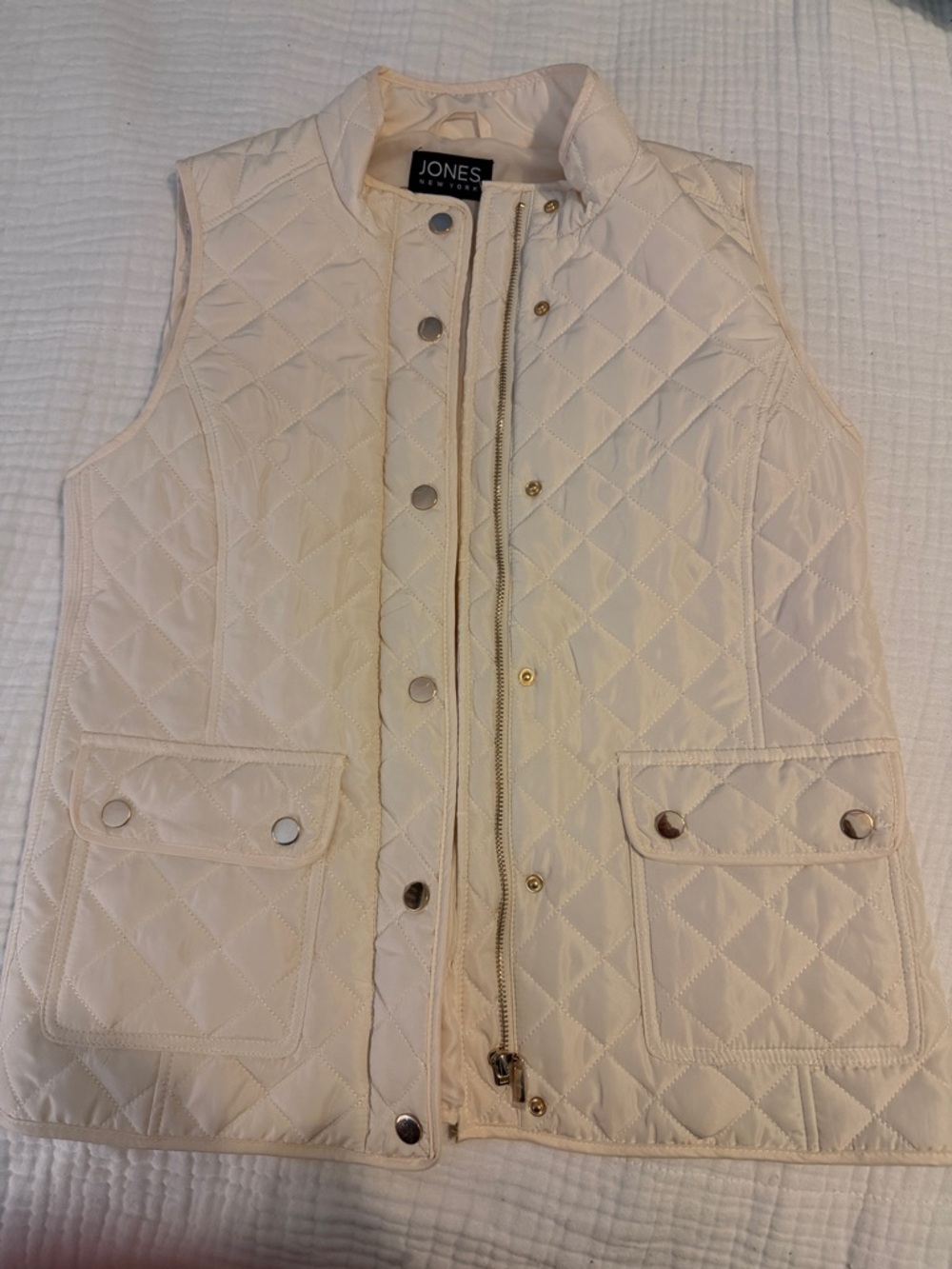 Jones New York Quilted Cream Sleeveless Vest